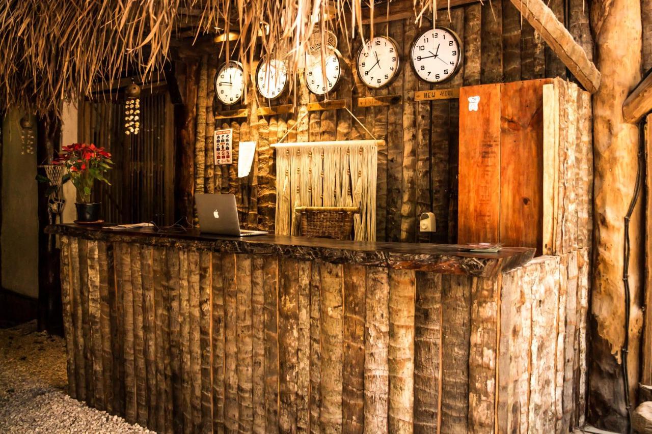 Hostel Bambu Gran Palas Tulum