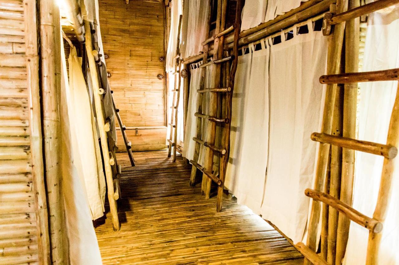 Hostel Bambu Gran Palas Tulum
