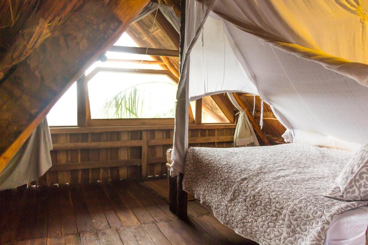 Bambu Gran Palas Hostal Party Ostello